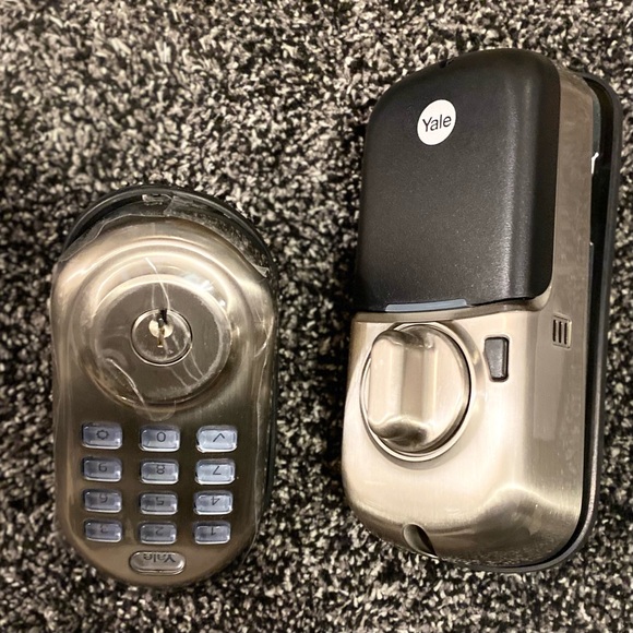 Yale Assure Lock with Z-Wave Smart Keypad Deadbolt Satin Nickel - Picture 13 of 16